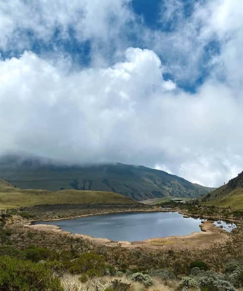 laguna negra Nevado del Ruiz